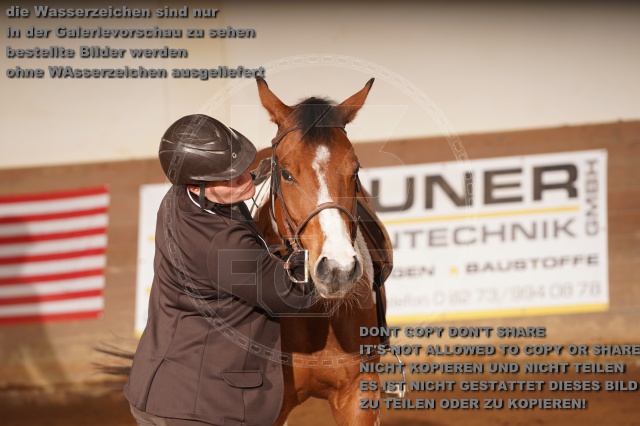 s_A_900683.JPG